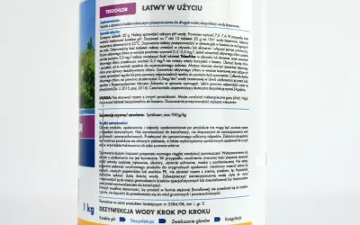 Tabletki Triochlor do dezynfekcji wody basenowej. Zalecana dawka: 10 tabletek na 10m³ wody. Poziom aktywnego chloru powinien wynosić 0,3-0,5 mg/l.